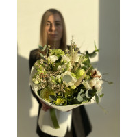 Збірний букет у зелених тонах