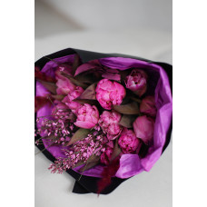 Букет з піоновидним рожевим тюльпаном